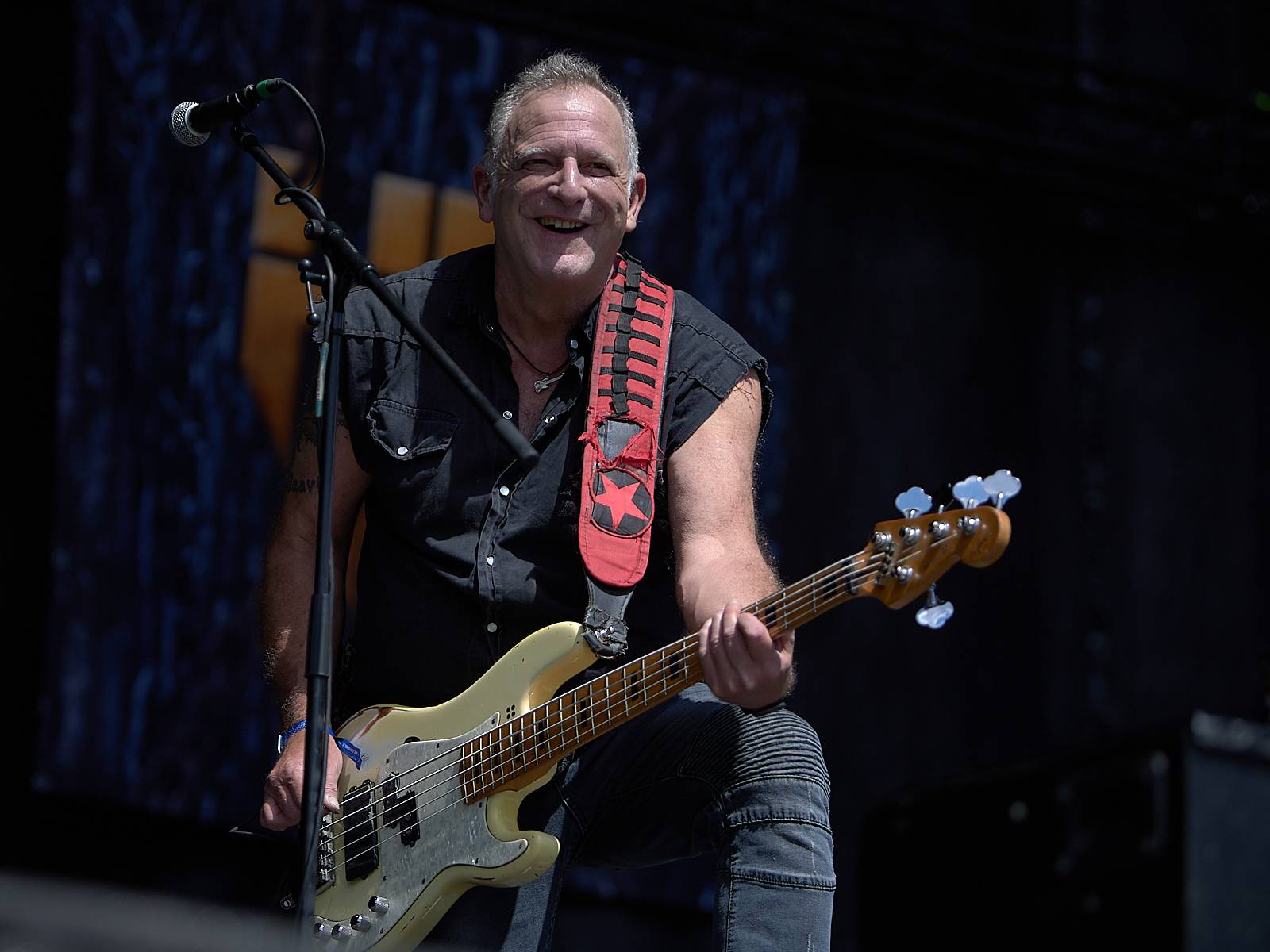 Masters of Rock, den čtvrtý: Ohnivé finále Powerwolf, skandování The HU a skákání s Korpiklaani