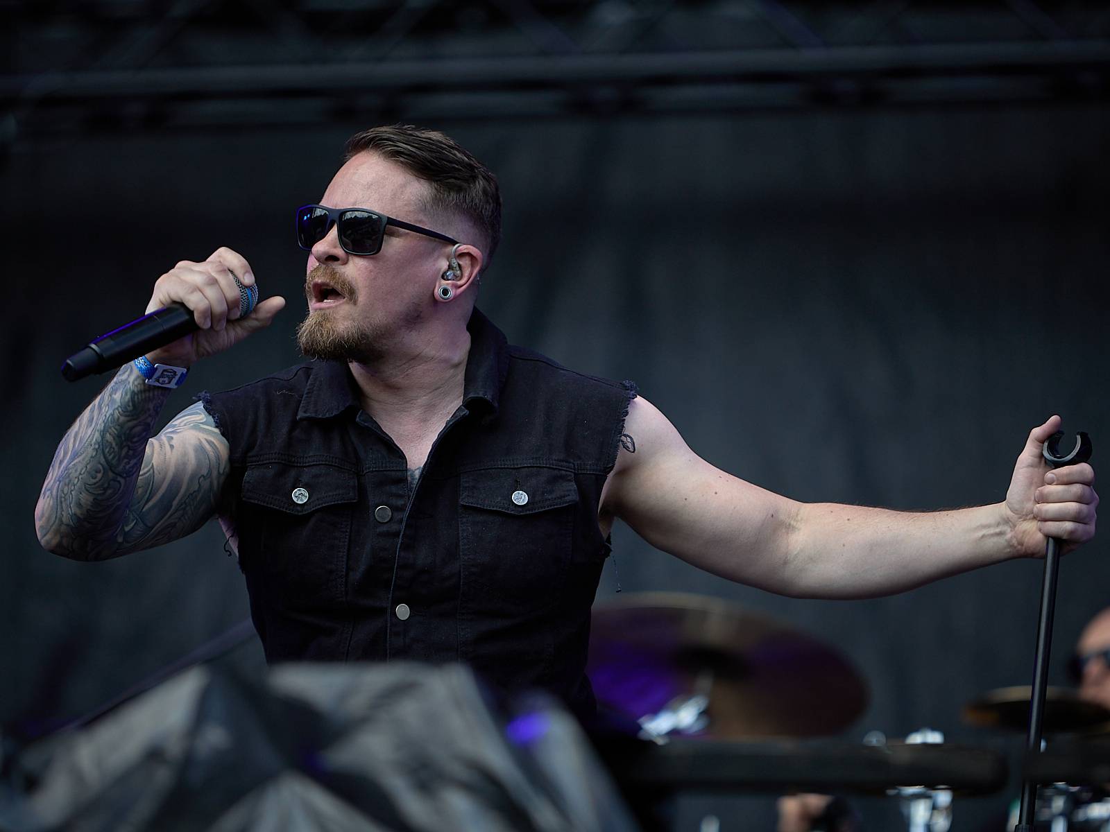 Masters of Rock, den čtvrtý: Ohnivé finále Powerwolf, skandování The HU a skákání s Korpiklaani