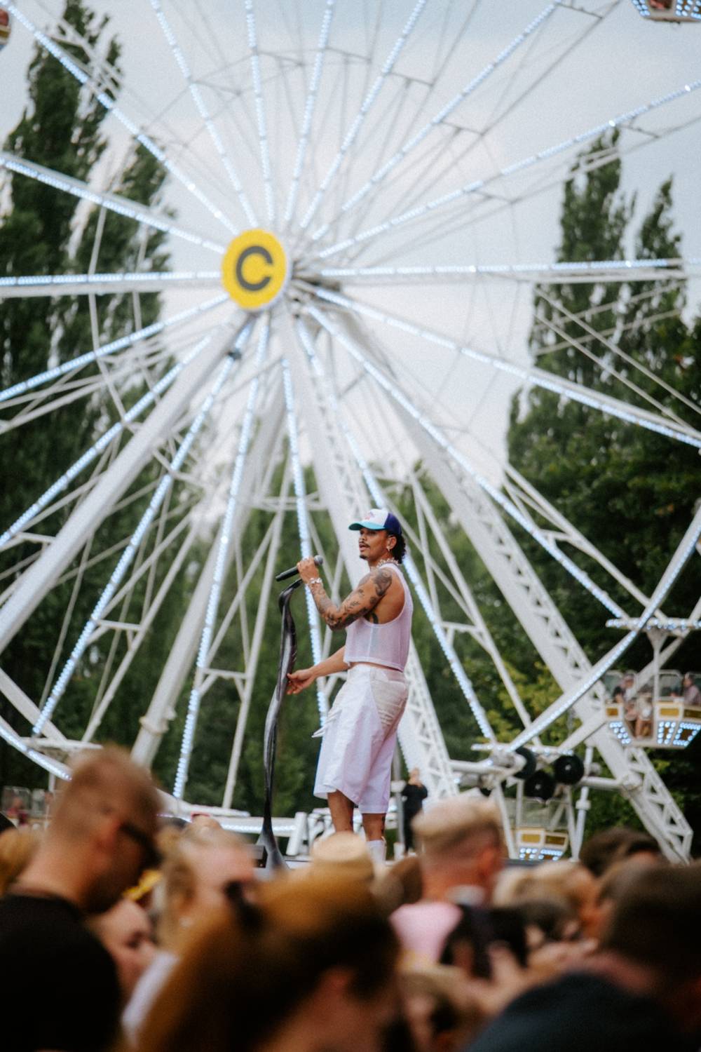 Festival Colours of Ostrava odstartoval. První den pod taktovkou Stinga, Shaggyho či Bena Cristovao se Sofianem Medjmedj