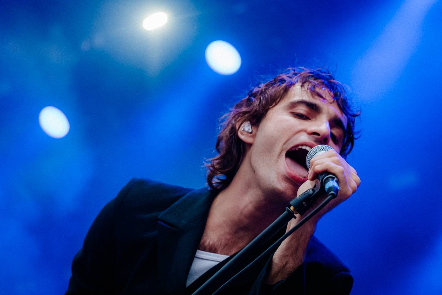 Festival Colours of Ostrava odstartoval. První den pod taktovkou Stinga, Shaggyho či Bena Cristovao se Sofianem Medjmedj