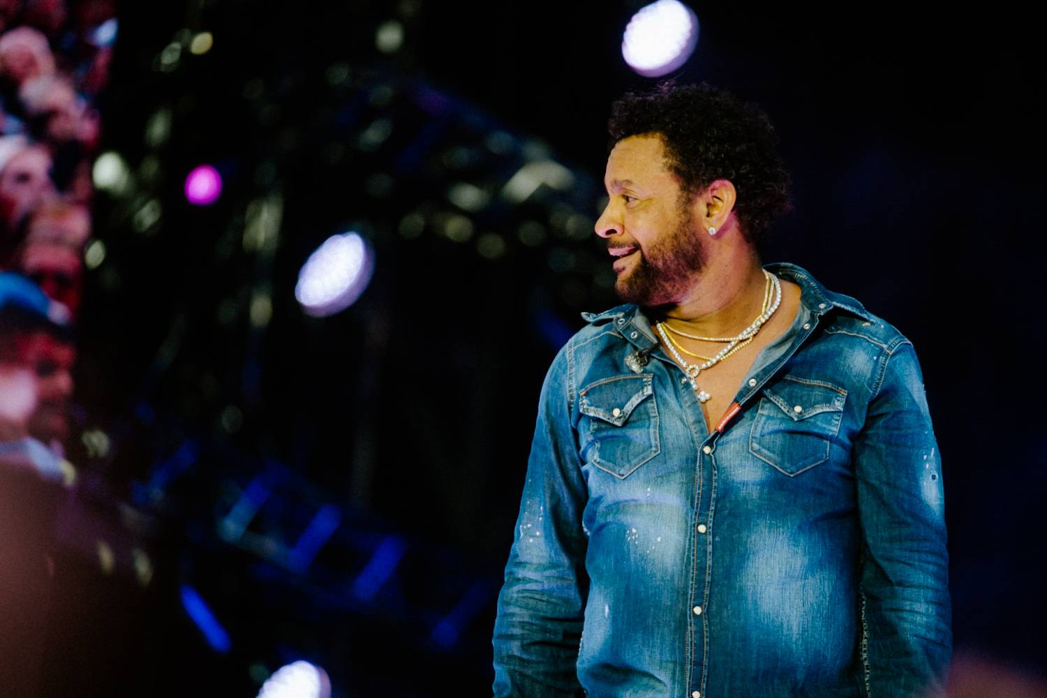 Festival Colours of Ostrava odstartoval. První den pod taktovkou Stinga, Shaggyho či Bena Cristovao se Sofianem Medjmedj