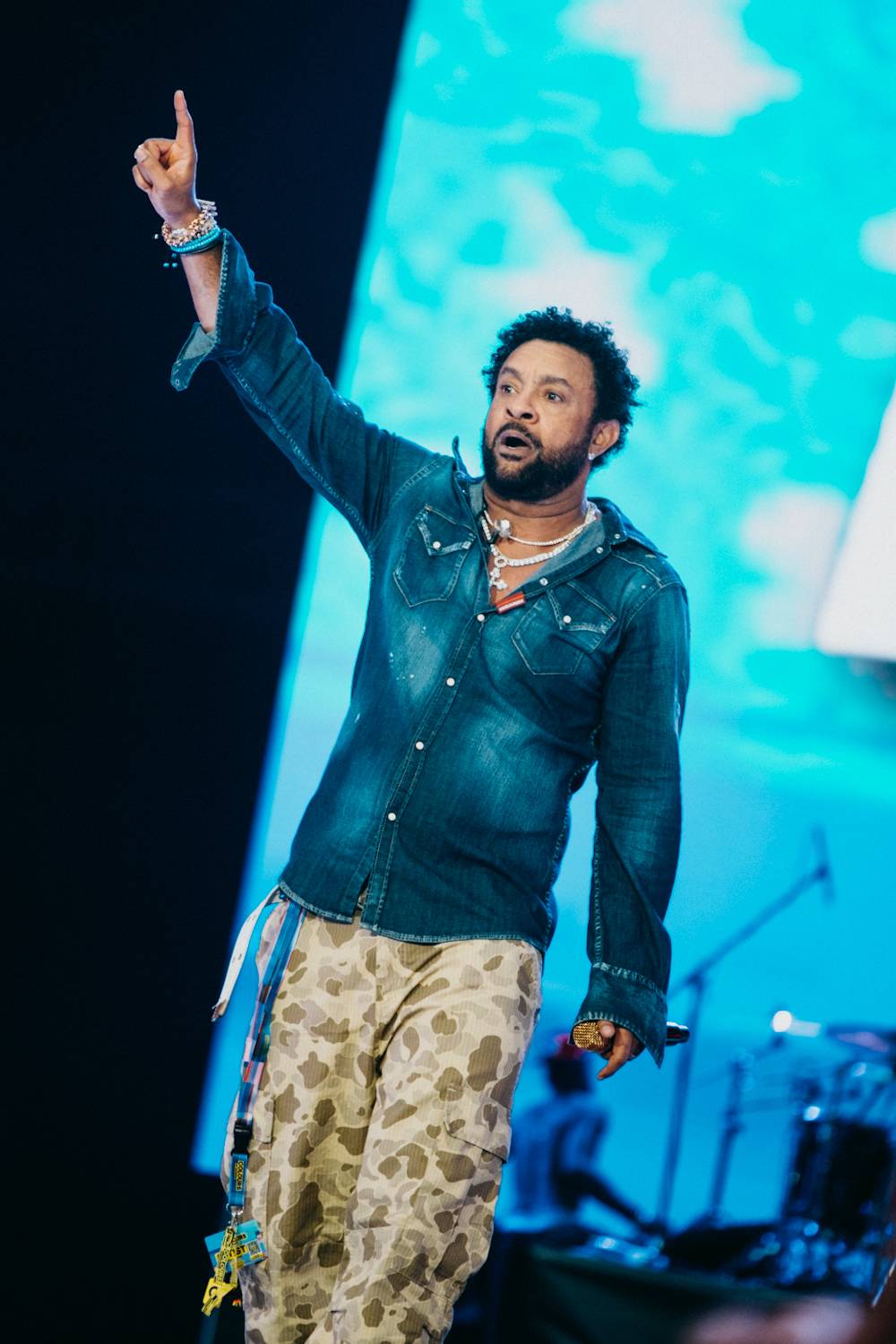 Festival Colours of Ostrava odstartoval. První den pod taktovkou Stinga, Shaggyho či Bena Cristovao se Sofianem Medjmedj