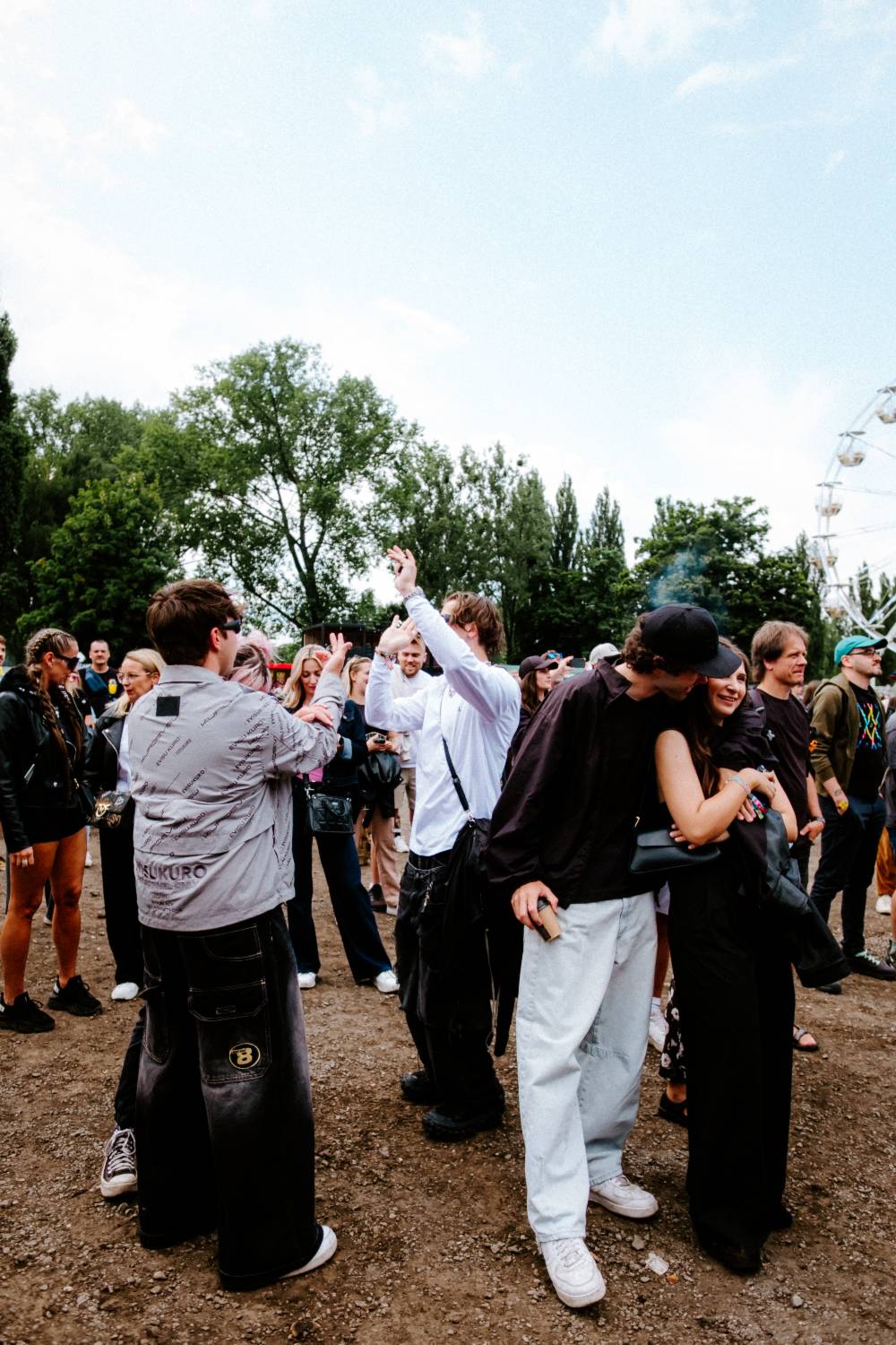 Druhý den řádili na Colours of Ostrava Calin, Finneas, rychlí kluci i Noga Erez