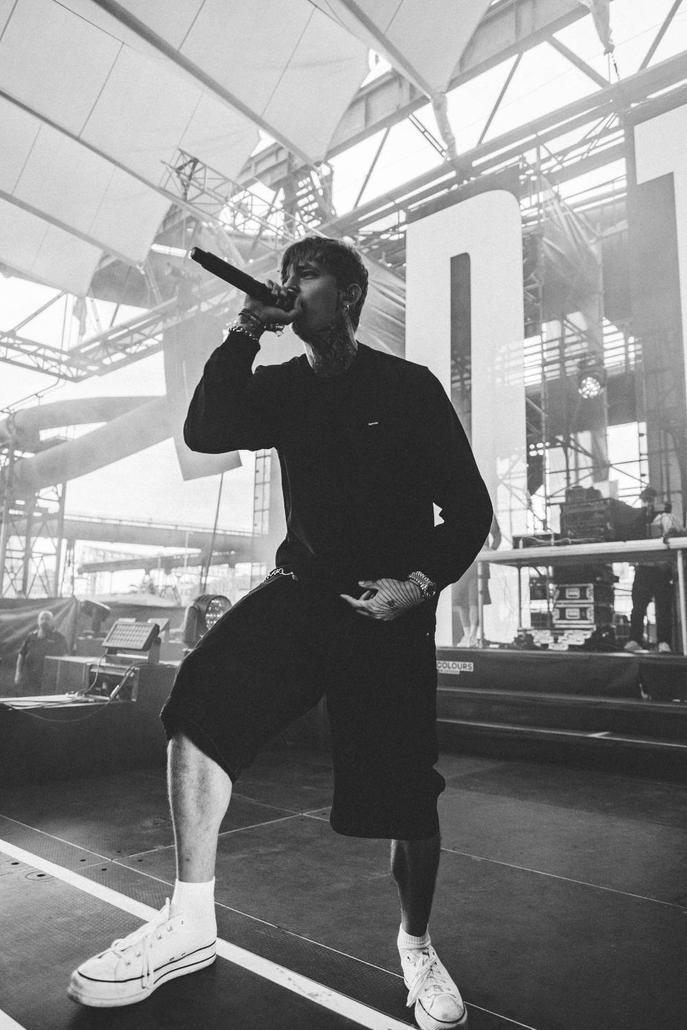 Druhý den řádili na Colours of Ostrava Calin, Finneas, rychlí kluci i Noga Erez