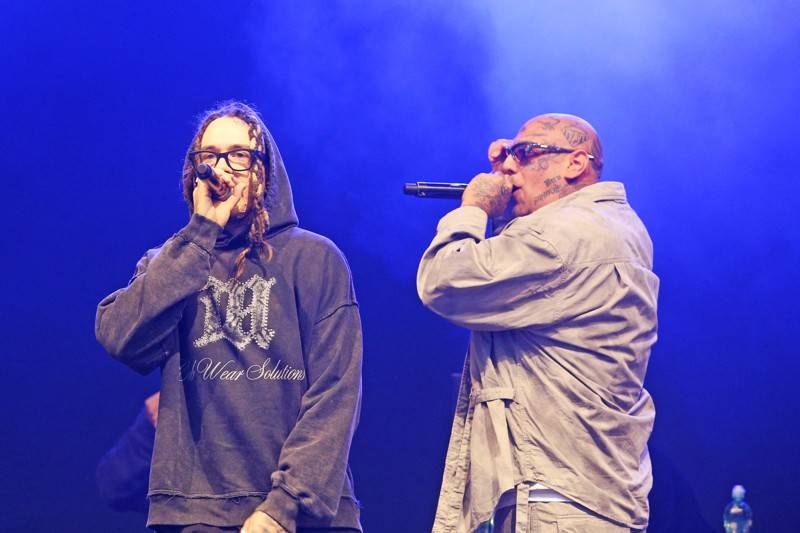 Cibulafest, den první: Zamračeno, ale bez bouřek. Fanoušky rozezpívali Sima, Queenie i Horkýže Slíže