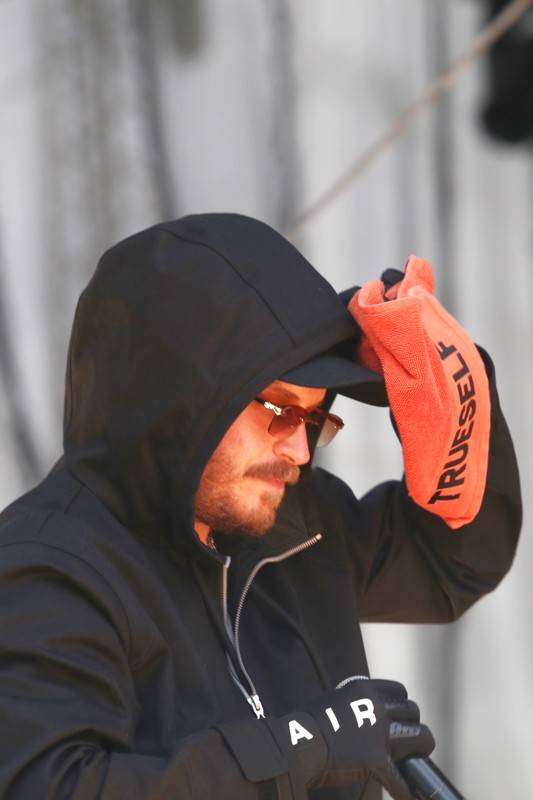 Cibulafest, den první: Zamračeno, ale bez bouřek. Fanoušky rozezpívali Sima, Queenie i Horkýže Slíže