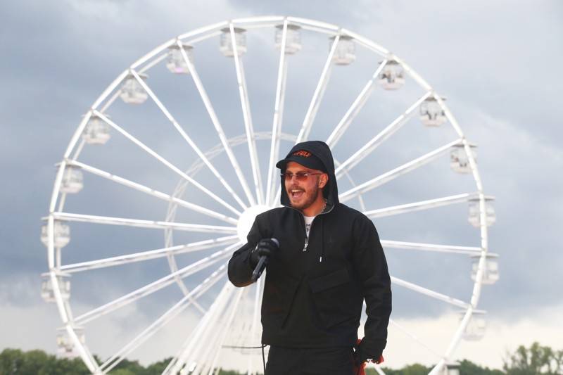 Cibulafest, den první: Zamračeno, ale bez bouřek. Fanoušky rozezpívali Sima, Queenie i Horkýže Slíže