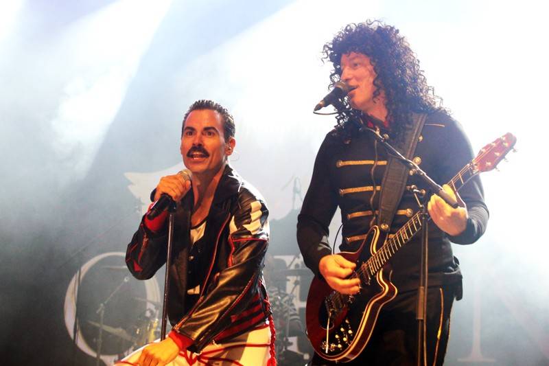 Cibulafest, den první: Zamračeno, ale bez bouřek. Fanoušky rozezpívali Sima, Queenie i Horkýže Slíže