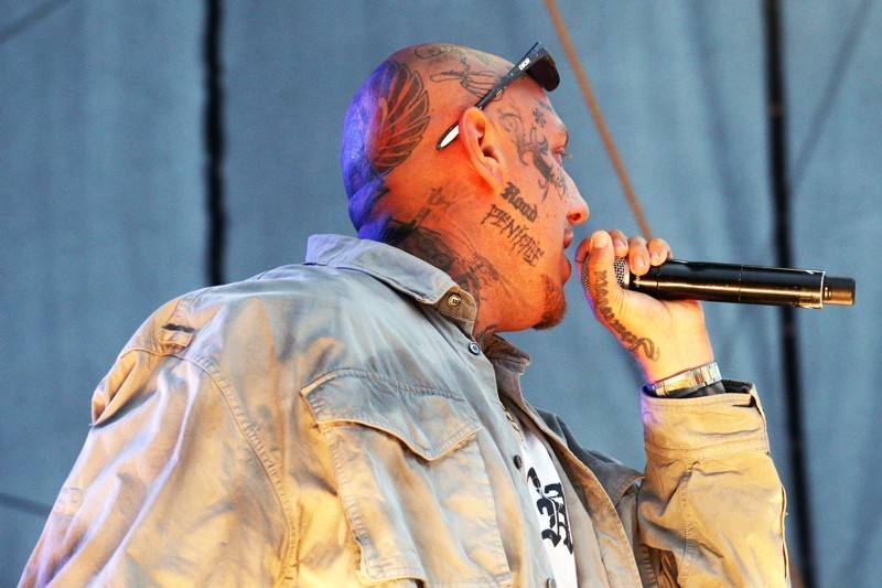 Cibulafest, den první: Zamračeno, ale bez bouřek. Fanoušky rozezpívali Sima, Queenie i Horkýže Slíže