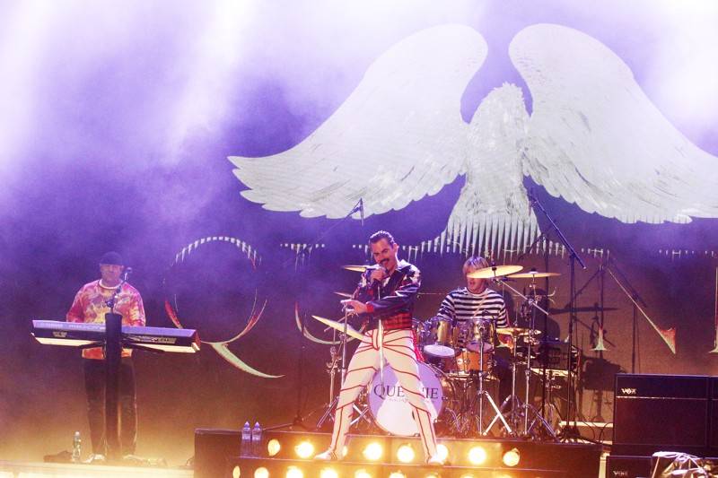 Cibulafest, den první: Zamračeno, ale bez bouřek. Fanoušky rozezpívali Sima, Queenie i Horkýže Slíže