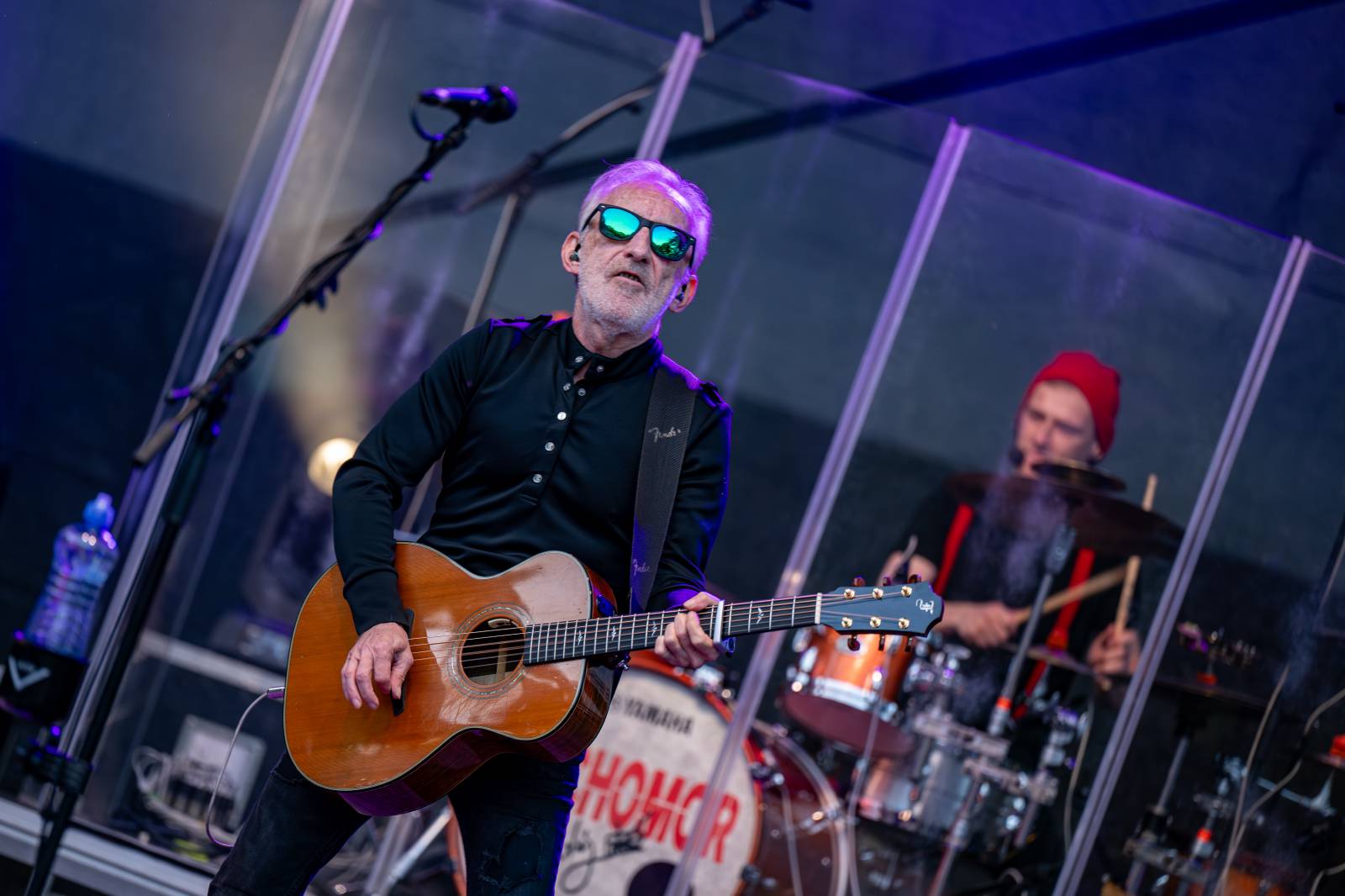 Oblíbené vypalovačky i novinky z aktuálního alba. Čechomor bavil publikum ve Slaném