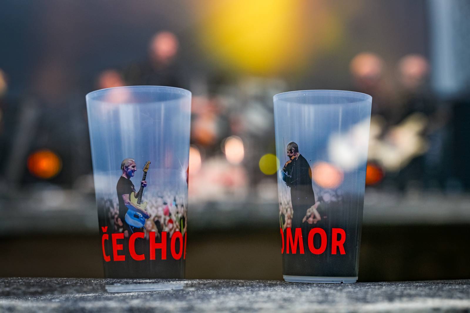 Oblíbené vypalovačky i novinky z aktuálního alba. Čechomor bavil publikum ve Slaném