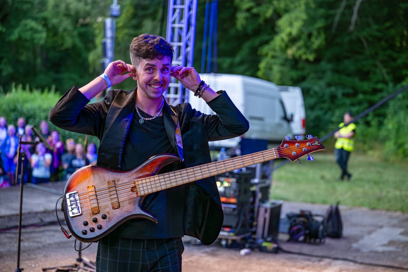 Oblíbené vypalovačky i novinky z aktuálního alba. Čechomor bavil publikum ve Slaném