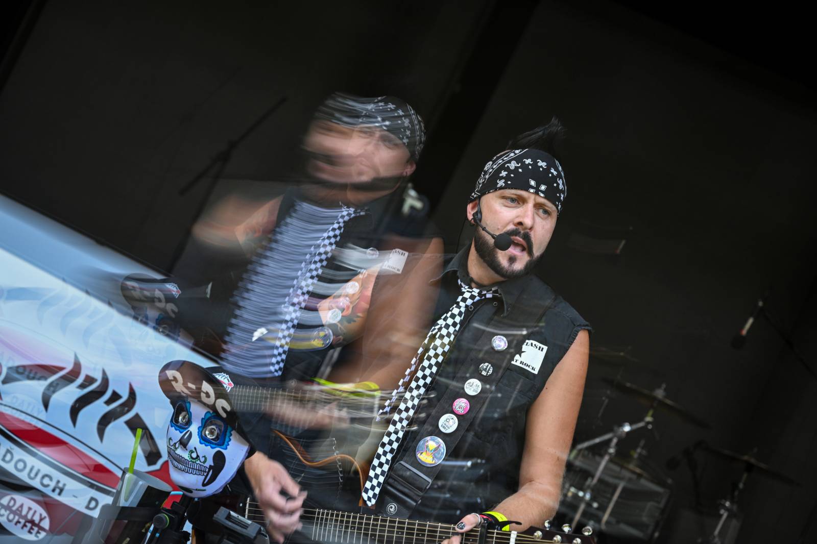 Tři sestry řádily ve vyprodaném lesním divadle v Řevnicích