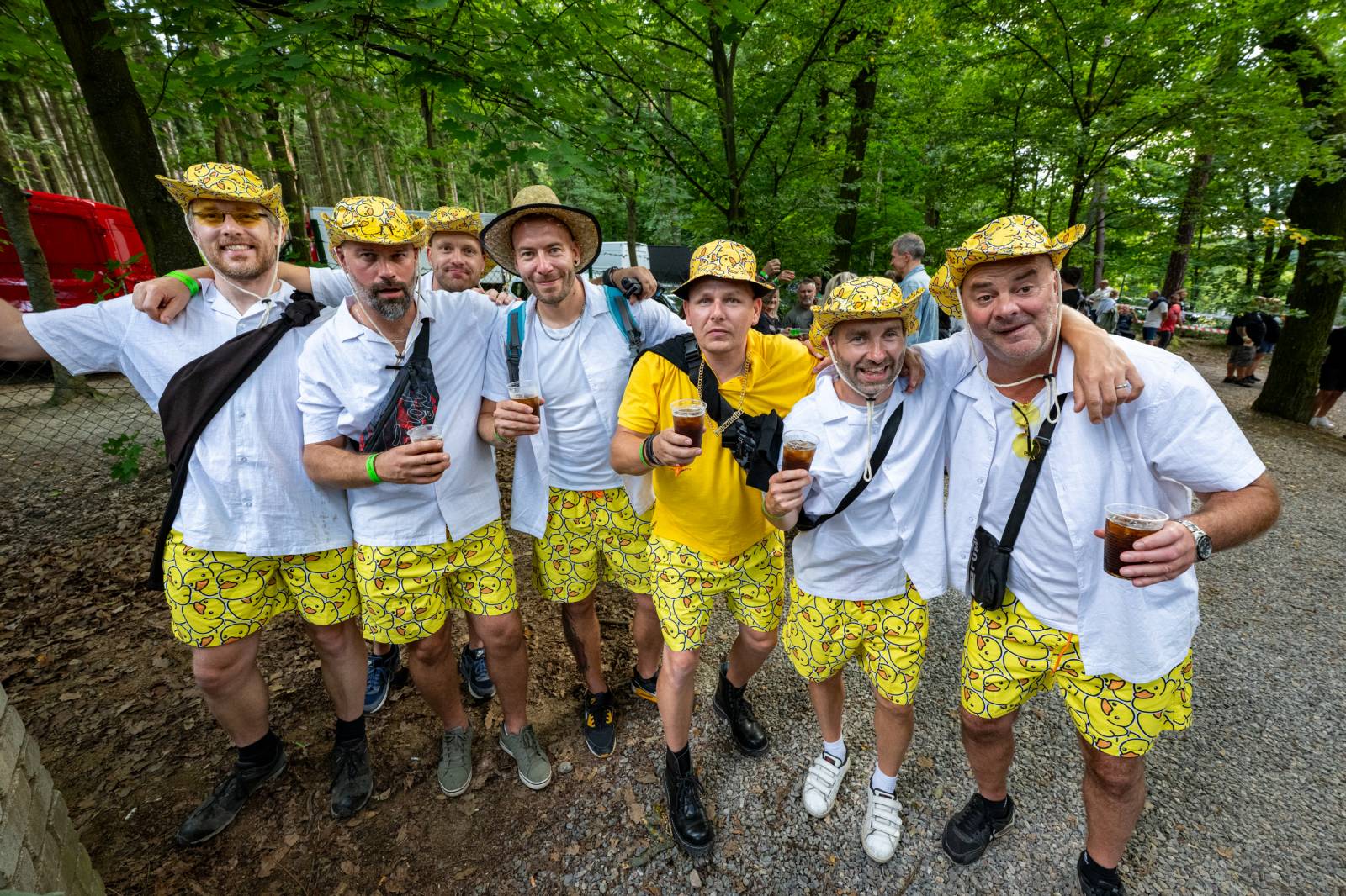 Tři sestry řádily ve vyprodaném lesním divadle v Řevnicích