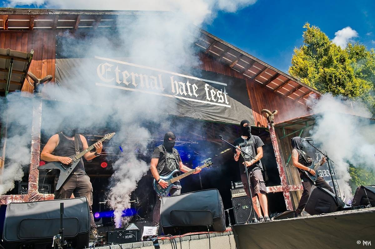 Nýrsko zahalila temnota. Eternal Hate Fest přivítal Hornu, Infernal War, Luctus nebo Black Raptus
