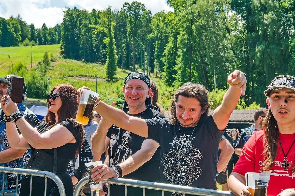 Nýrsko zahalila temnota. Eternal Hate Fest přivítal Hornu, Infernal War, Luctus nebo Black Raptus