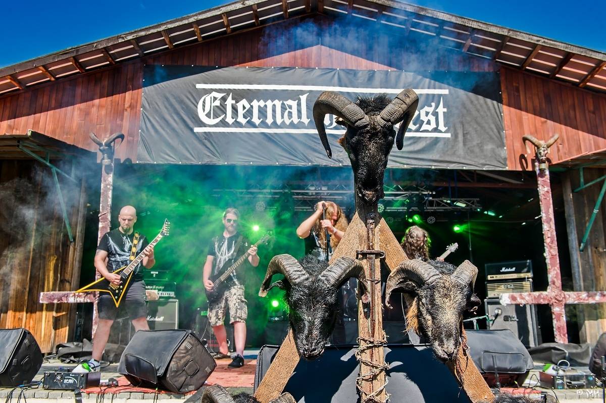 Nýrsko zahalila temnota. Eternal Hate Fest přivítal Hornu, Infernal War, Luctus nebo Black Raptus