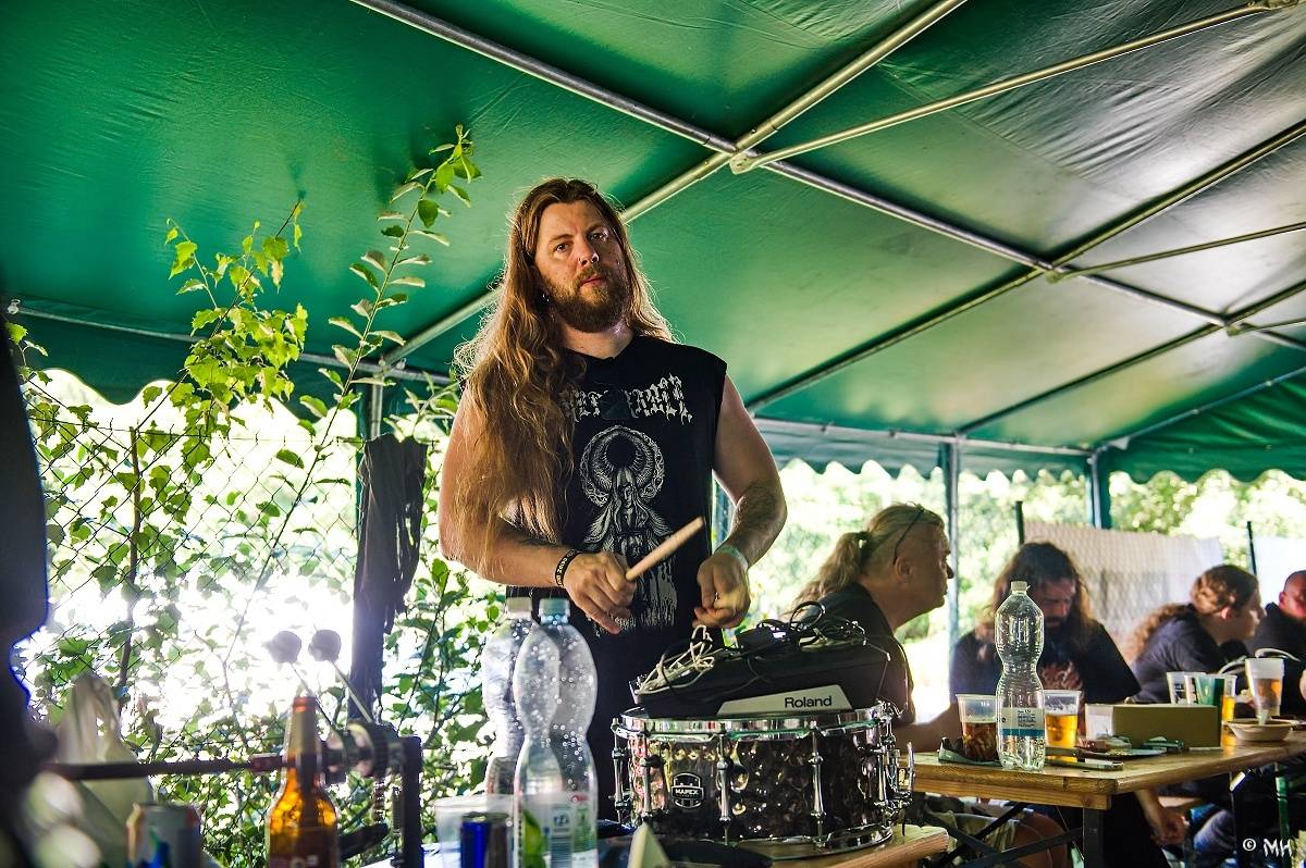 Nýrsko zahalila temnota. Eternal Hate Fest přivítal Hornu, Infernal War, Luctus nebo Black Raptus