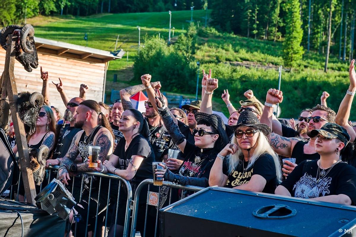 Nýrsko zahalila temnota. Eternal Hate Fest přivítal Hornu, Infernal War, Luctus nebo Black Raptus