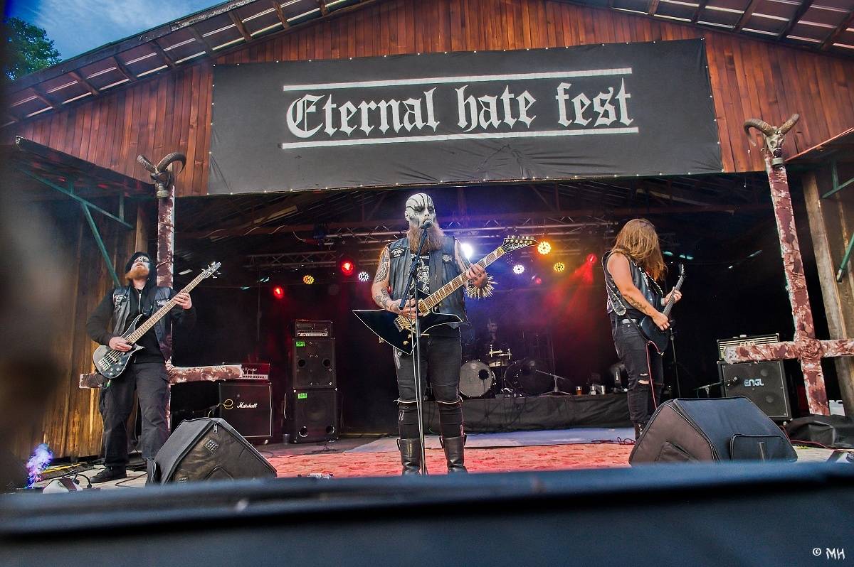 Nýrsko zahalila temnota. Eternal Hate Fest přivítal Hornu, Infernal War, Luctus nebo Black Raptus