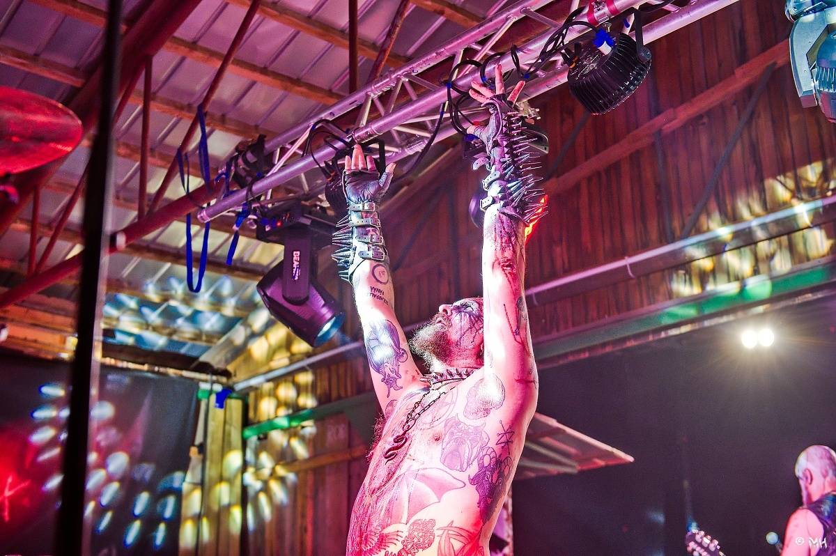 Nýrsko zahalila temnota. Eternal Hate Fest přivítal Hornu, Infernal War, Luctus nebo Black Raptus