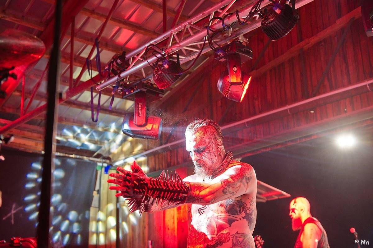 Nýrsko zahalila temnota. Eternal Hate Fest přivítal Hornu, Infernal War, Luctus nebo Black Raptus