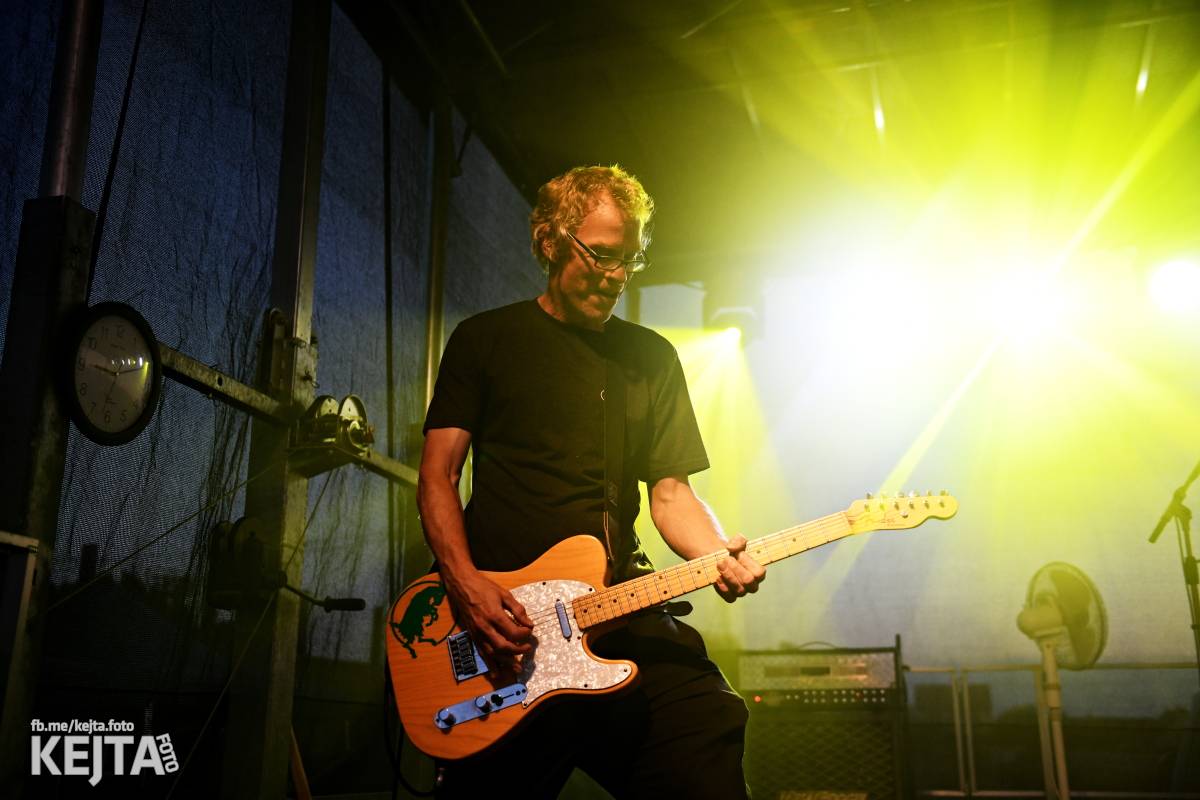 Fest a půl odstartoval naplno: První den nabídl punkrock v podání M3ta, Zvýšenýho rizika, Houby či PUM