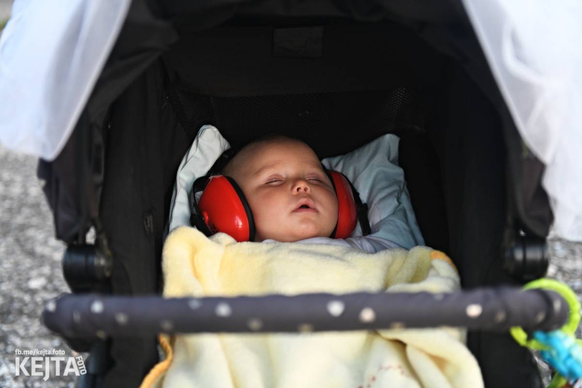 Fest a půl odstartoval naplno: První den nabídl punkrock v podání M3ta, Zvýšenýho rizika, Houby či PUM