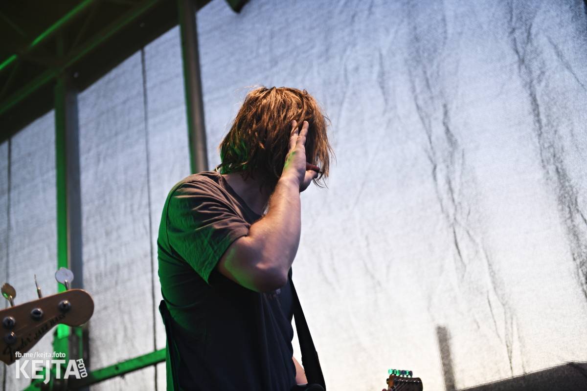 Fest a půl odstartoval naplno: První den nabídl punkrock v podání M3ta, Zvýšenýho rizika, Houby či PUM