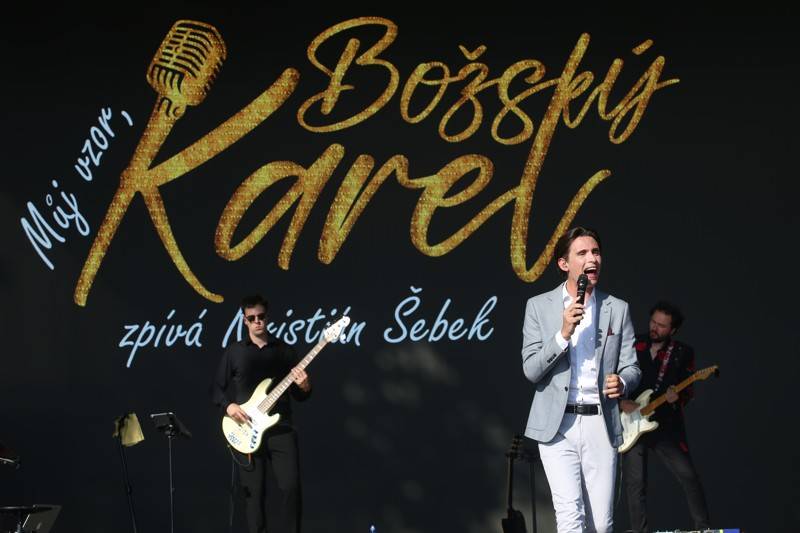 Cibulafest, den třetí ve znamení legend. V Holíči vystoupili Olympic, Marie Rottrová i Hex