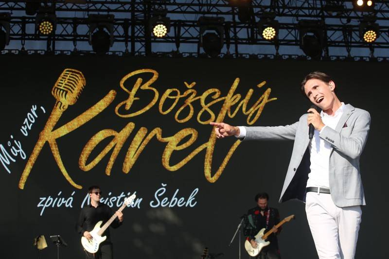 Cibulafest, den třetí ve znamení legend. V Holíči vystoupili Olympic, Marie Rottrová i Hex