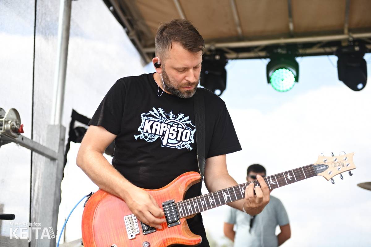 První ročník Festu a půl je za námi. Zakončili ho Stamp Out System, Kozičky i Rumble Ansamble