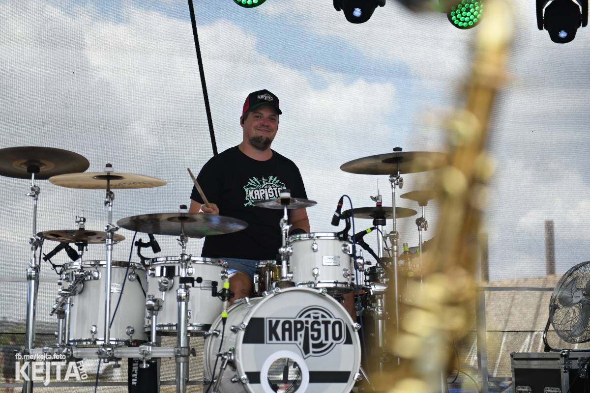 První ročník Festu a půl je za námi. Zakončili ho Stamp Out System, Kozičky i Rumble Ansamble