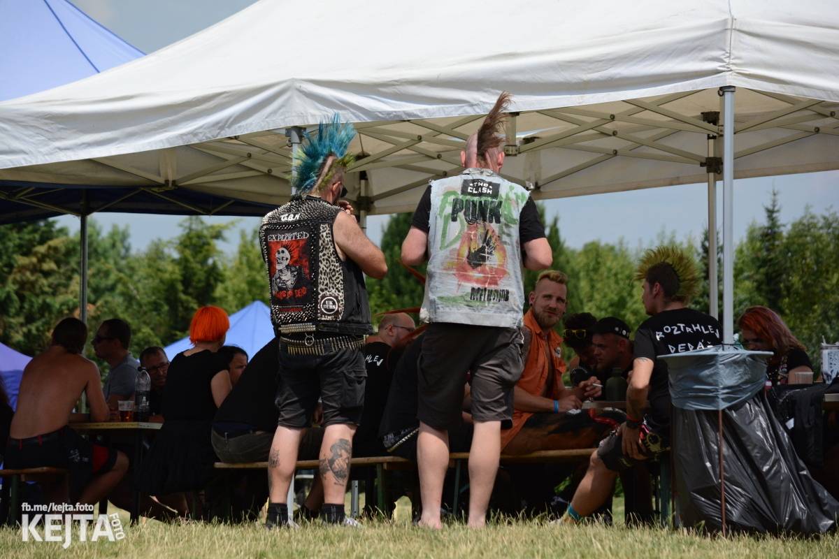 První ročník Festu a půl je za námi. Zakončili ho Stamp Out System, Kozičky i Rumble Ansamble