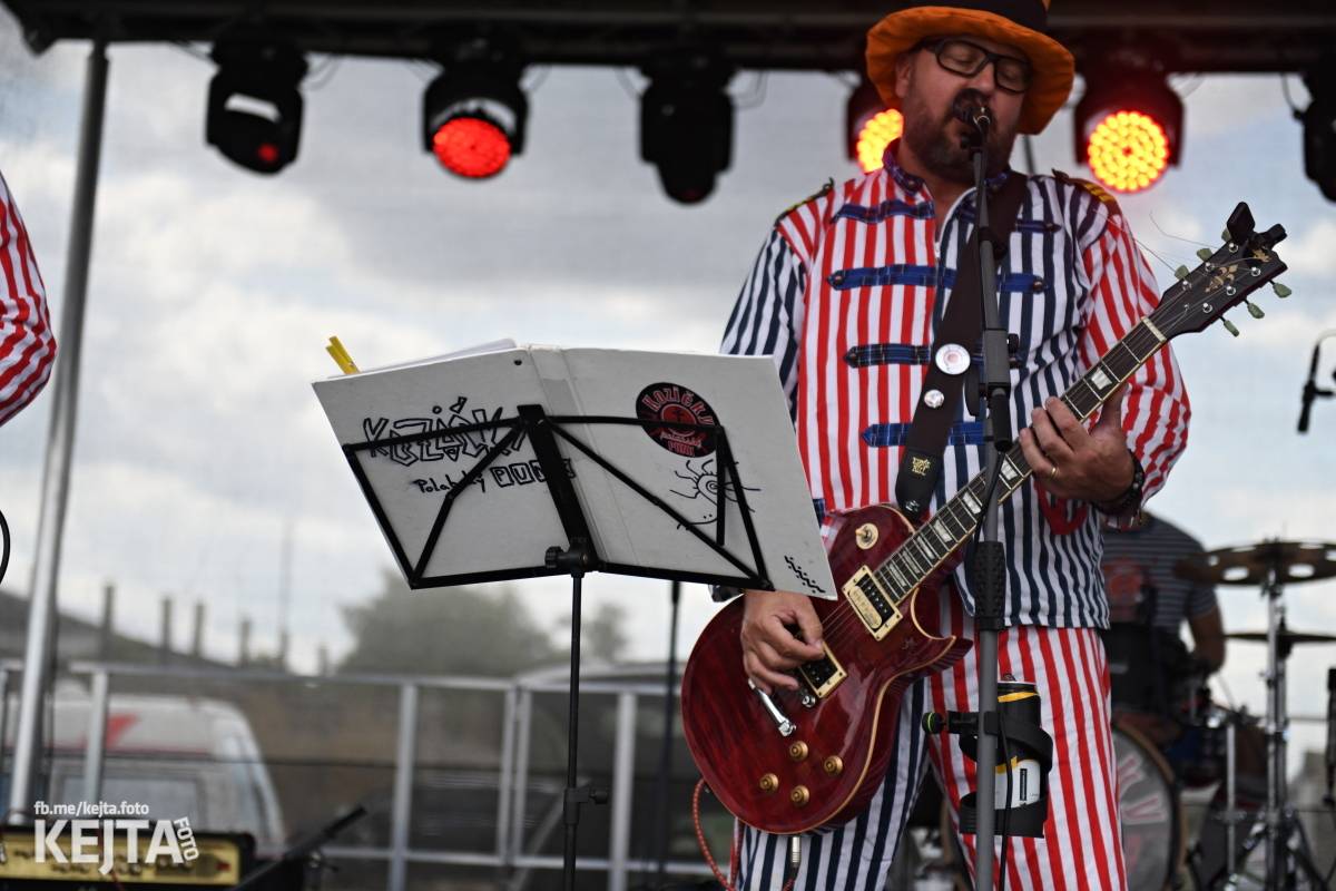 První ročník Festu a půl je za námi. Zakončili ho Stamp Out System, Kozičky i Rumble Ansamble