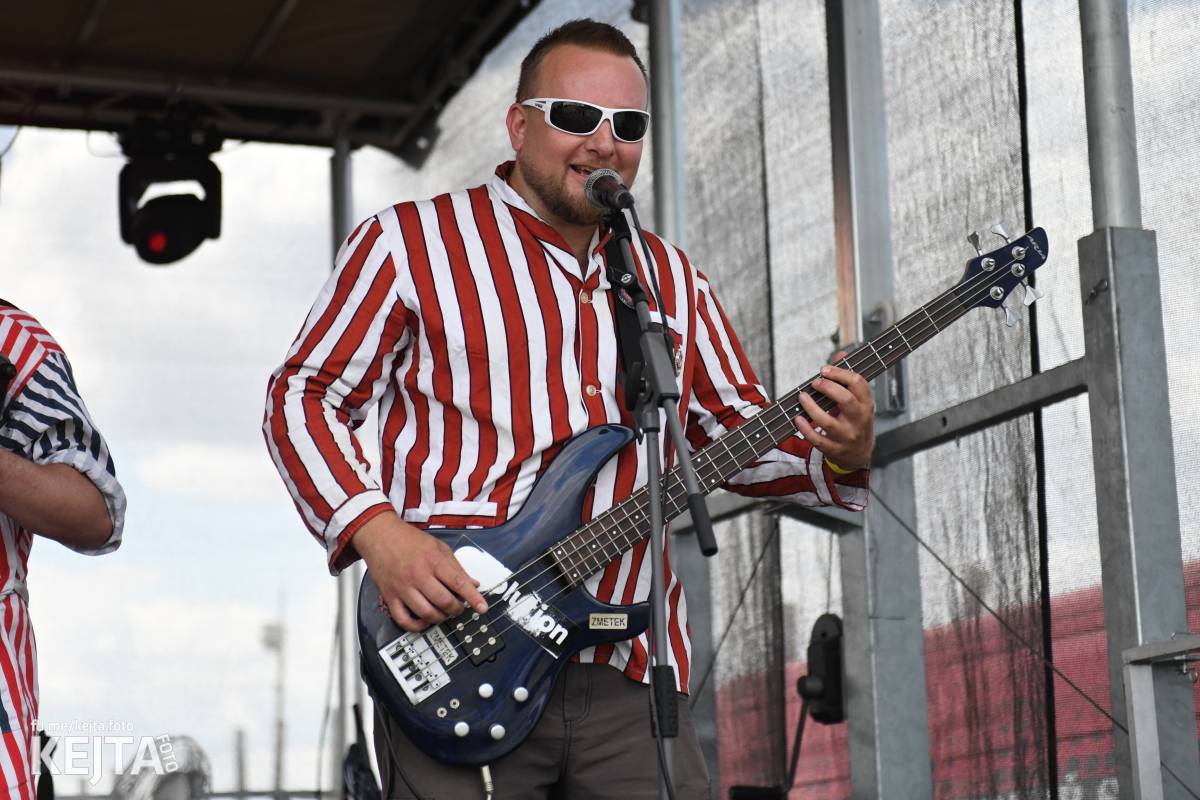 První ročník Festu a půl je za námi. Zakončili ho Stamp Out System, Kozičky i Rumble Ansamble