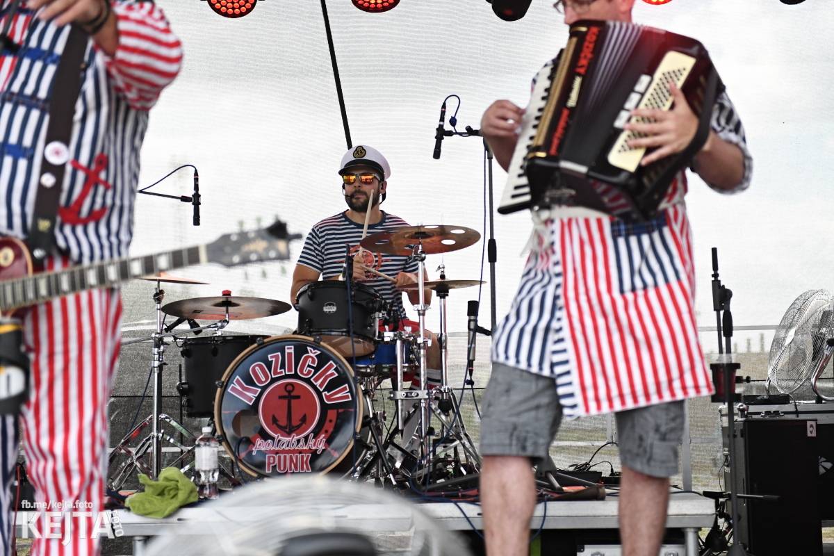 První ročník Festu a půl je za námi. Zakončili ho Stamp Out System, Kozičky i Rumble Ansamble