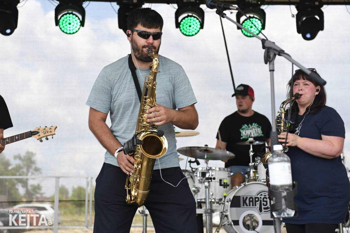 První ročník Festu a půl je za námi. Zakončili ho Stamp Out System, Kozičky i Rumble Ansamble