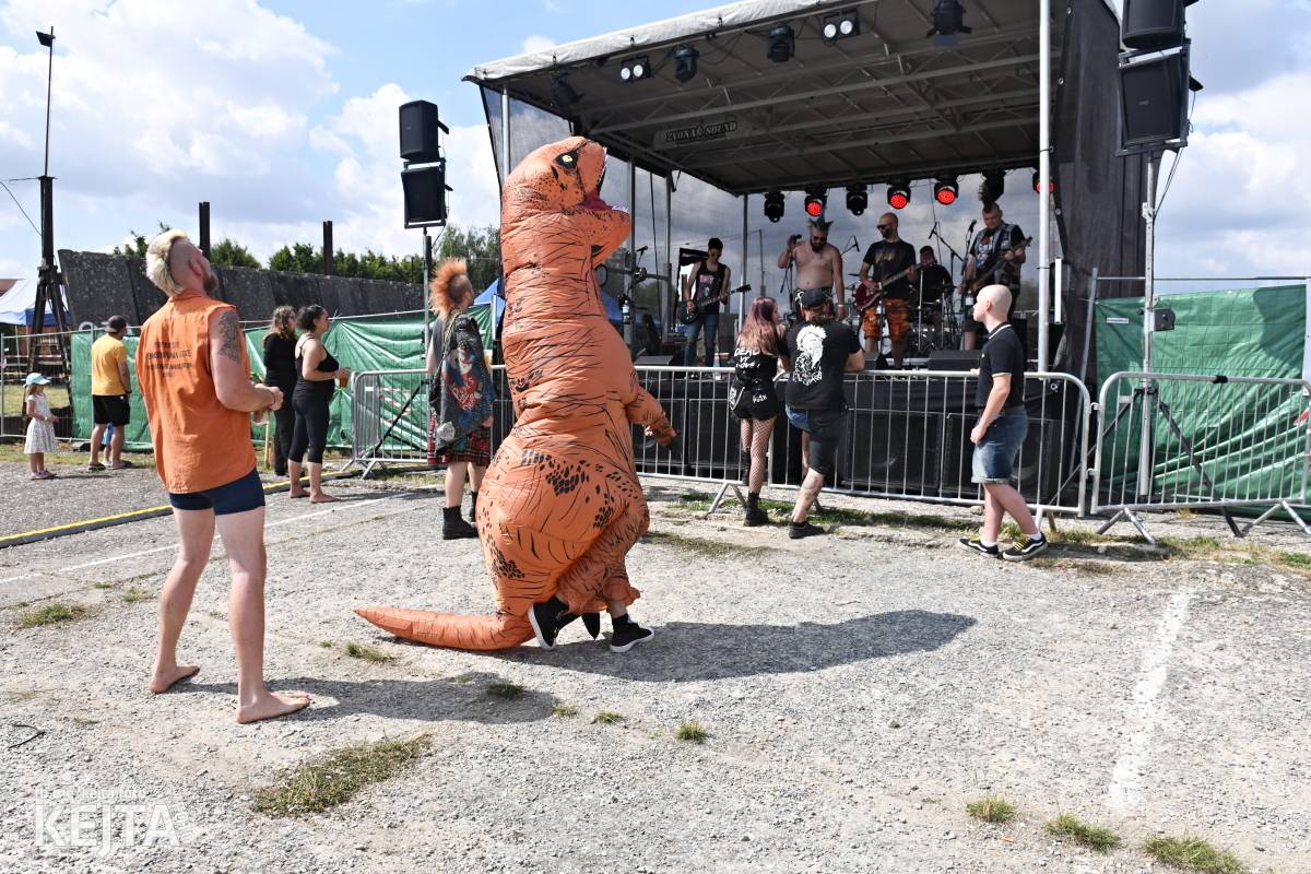 První ročník Festu a půl je za námi. Zakončili ho Stamp Out System, Kozičky i Rumble Ansamble
