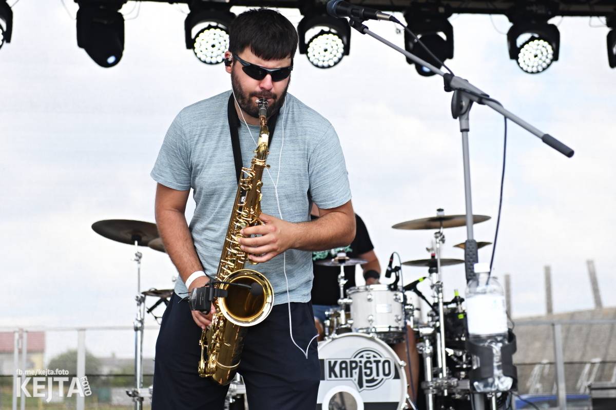 První ročník Festu a půl je za námi. Zakončili ho Stamp Out System, Kozičky i Rumble Ansamble