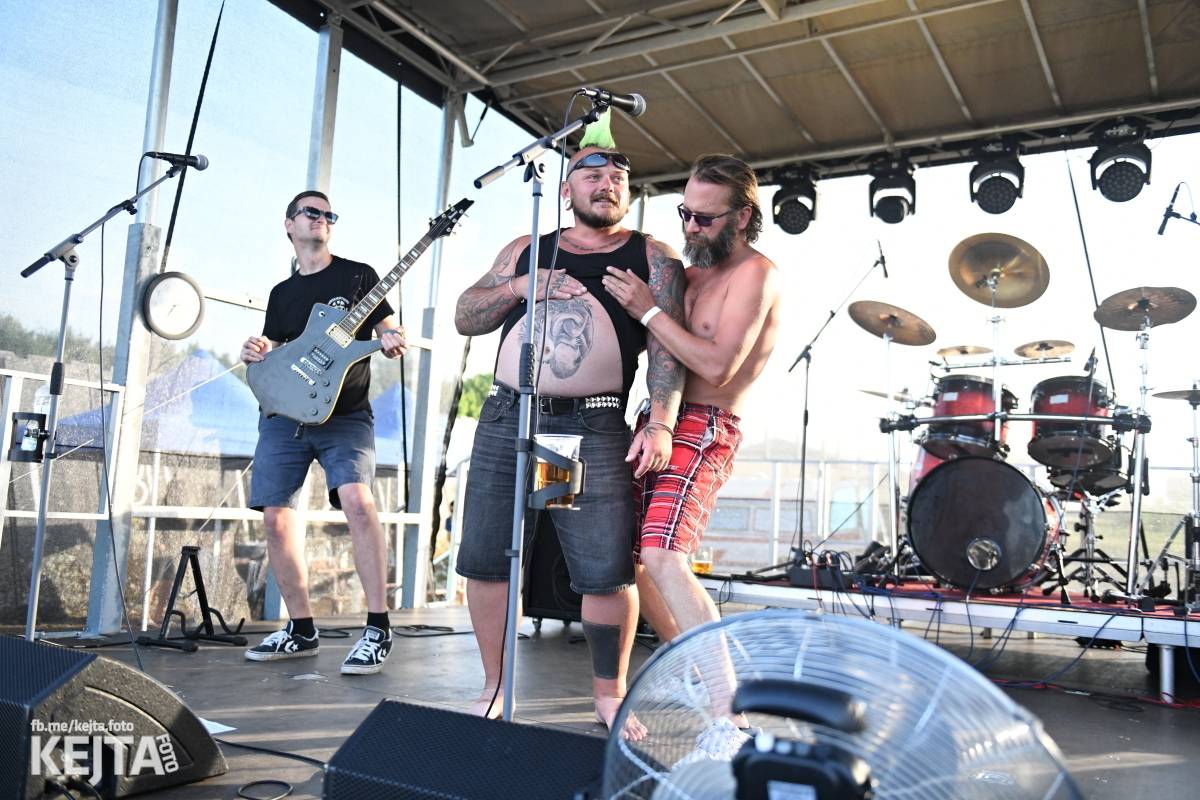 První ročník Festu a půl je za námi. Zakončili ho Stamp Out System, Kozičky i Rumble Ansamble