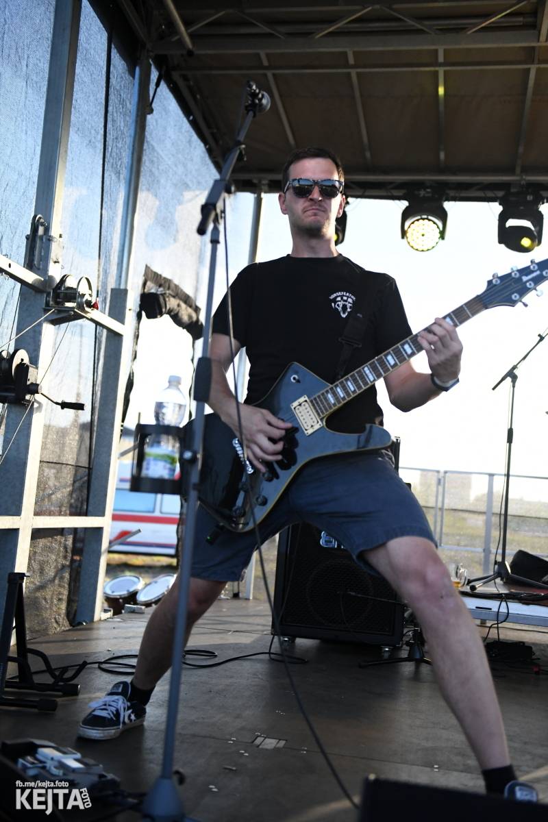 První ročník Festu a půl je za námi. Zakončili ho Stamp Out System, Kozičky i Rumble Ansamble