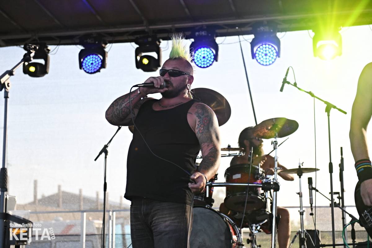 První ročník Festu a půl je za námi. Zakončili ho Stamp Out System, Kozičky i Rumble Ansamble