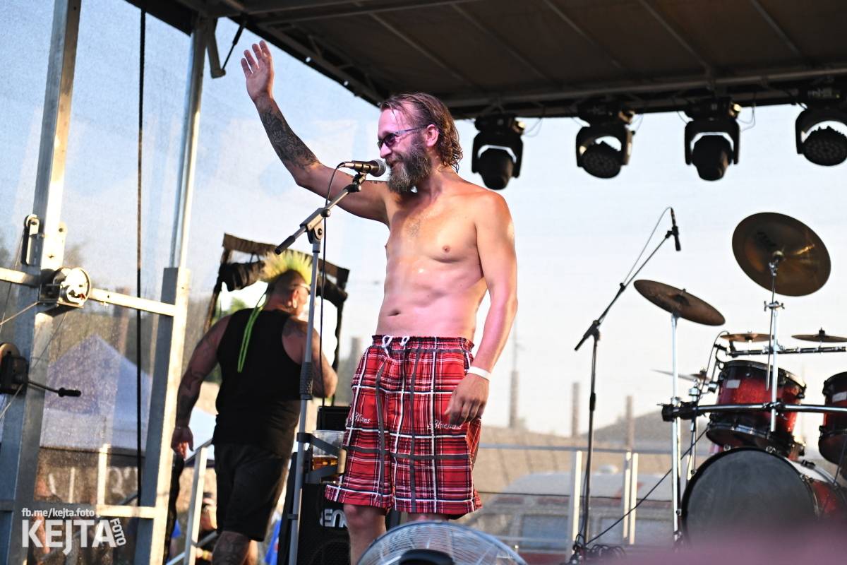 První ročník Festu a půl je za námi. Zakončili ho Stamp Out System, Kozičky i Rumble Ansamble