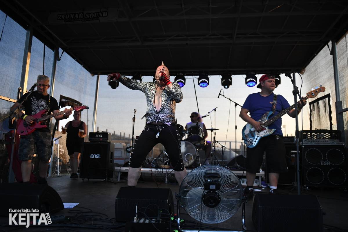 První ročník Festu a půl je za námi. Zakončili ho Stamp Out System, Kozičky i Rumble Ansamble