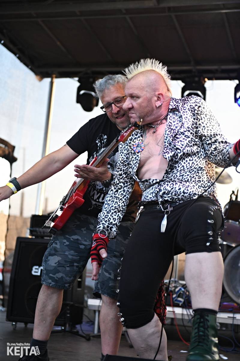 První ročník Festu a půl je za námi. Zakončili ho Stamp Out System, Kozičky i Rumble Ansamble