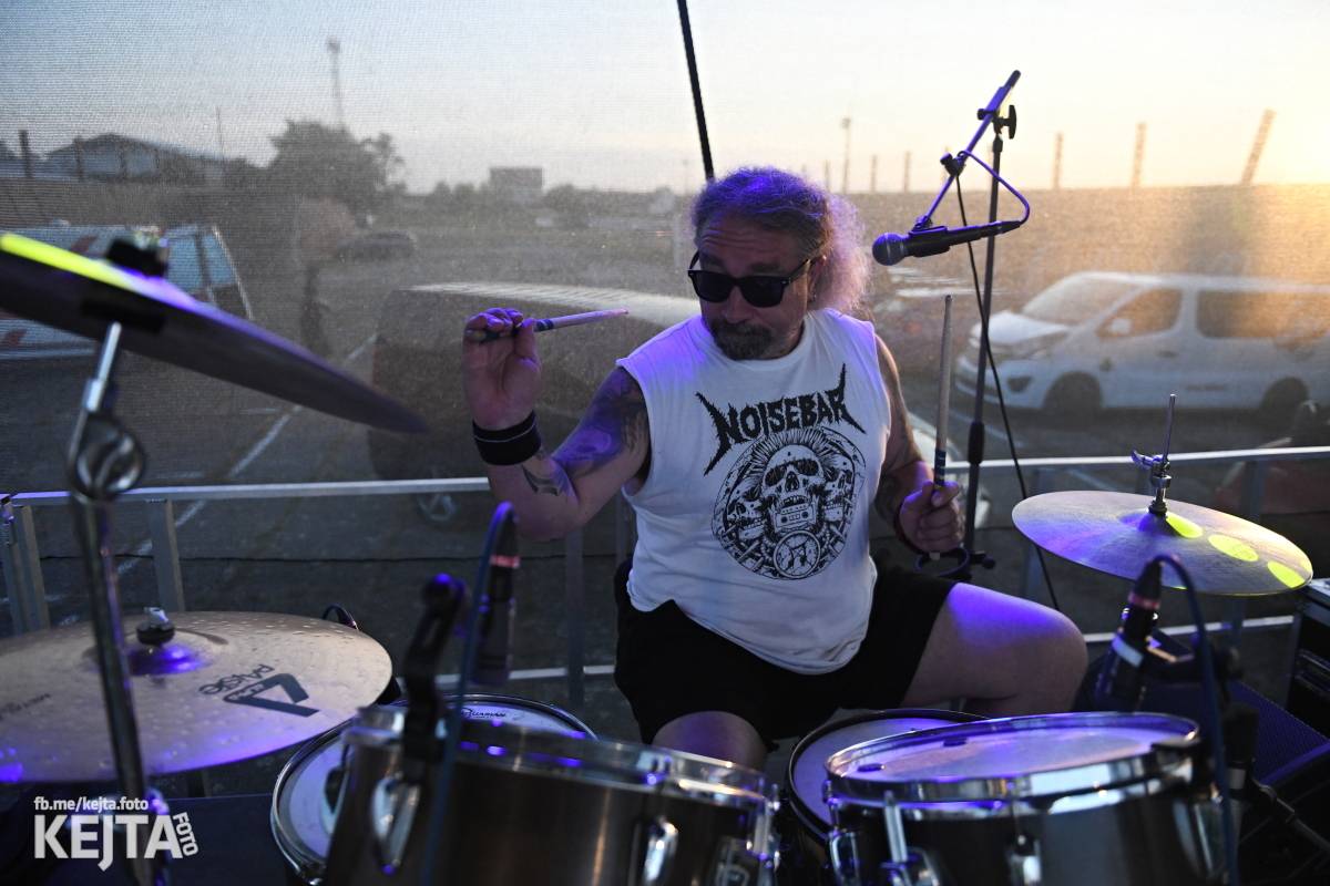 První ročník Festu a půl je za námi. Zakončili ho Stamp Out System, Kozičky i Rumble Ansamble