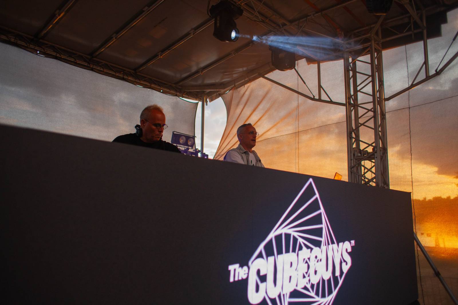 House, techno, DNB, trance a další. Bolevák si užil řádnou porci taneční hudby