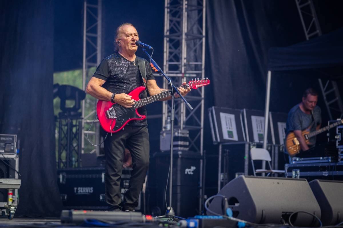 Olympic převzal na Benátské! zlatou desku, Boney M pobláznili tisíce návštěvníků 